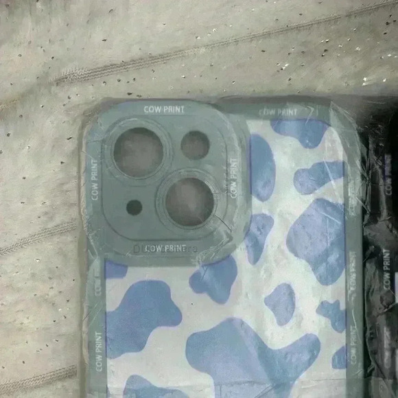 2 Pack Cases for Apple iPhone13,14,15-6.1inch, Blue,black,Cow Print Silicone NEW - Picture 3 of 9